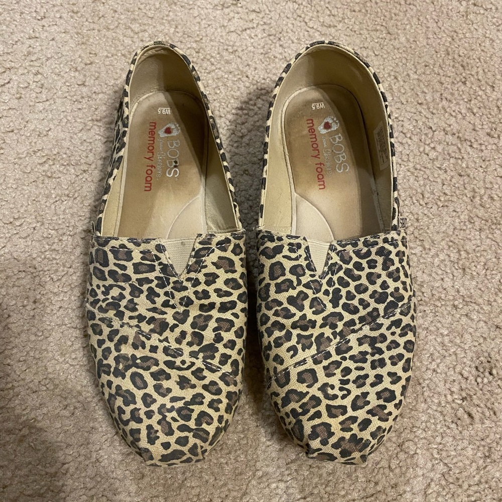 Cheetah print Sketchers Bobs